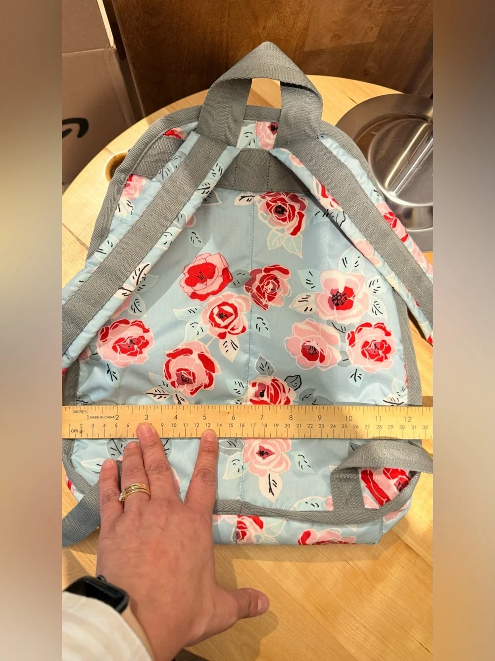 Lesportsac questions leave